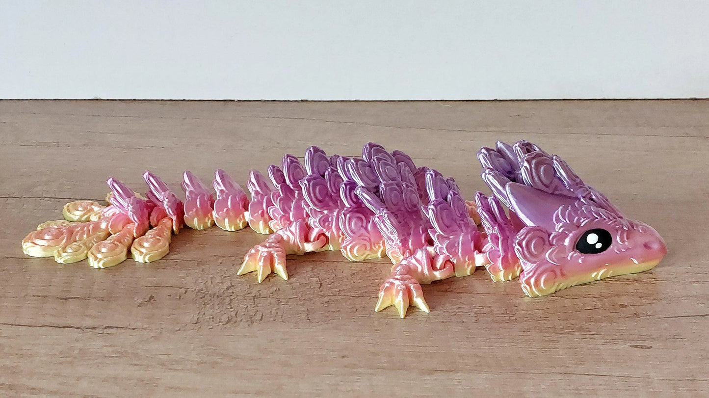 Baby Peacock Dragon - Pfau - Drache - 31 cm lang - 10 cm breit - 7 cm hoch - Augen Handbemalt - Farbe Regenbogen schimmernd - voll beweglich - megahobby3dcreations