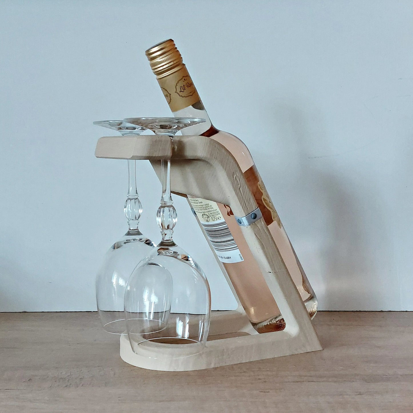 Weinflaschenhalter in Holzoptik aus 3D-Druck | Flaschenhalter mit Glashalter für 2 Weingläser | Geschenk & Deko megahobby