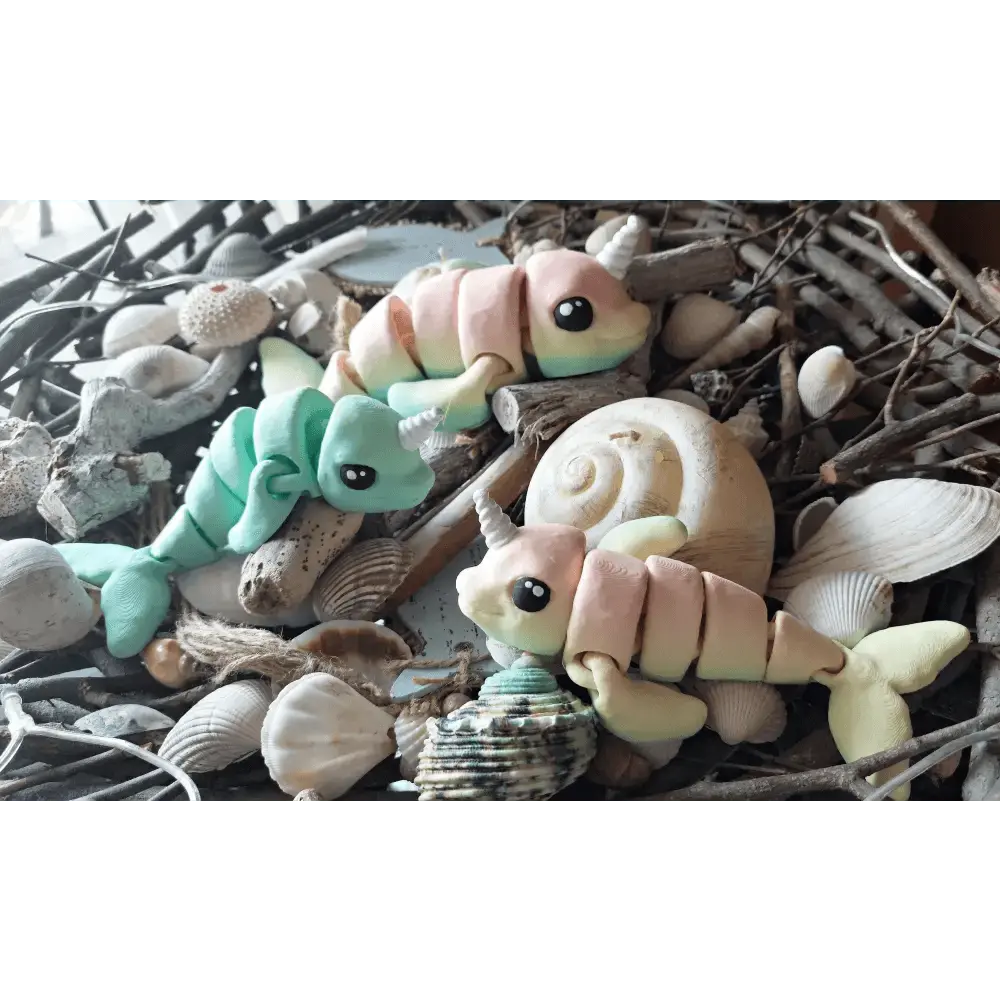 Narwal gross - 20 cm lang - 3D-Druck - voll beweglich - Regenbogen pastell schimmernd - megahobby3dcreations