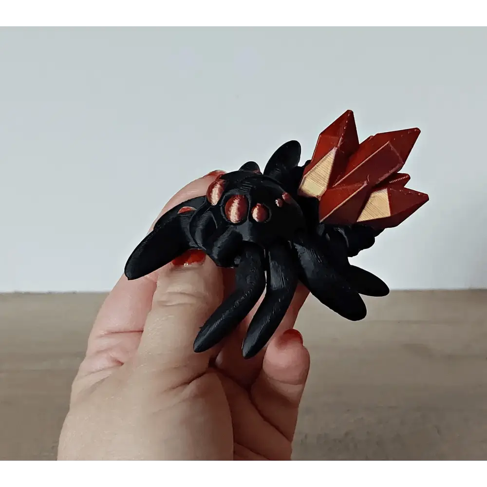 Schwarze Spinne mit rotem Kristallkörper - 9,5 cm lang - aus 3D-Drucker - Crystal Spider - megahobby3dcreations