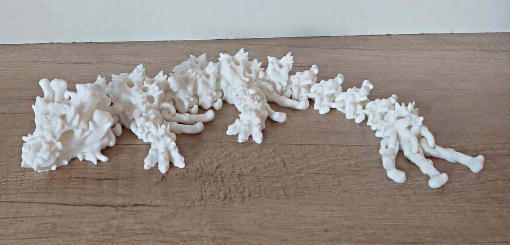 🐉 Hollow Dragon – Grusel-Drache 35 cm mit Totenköpfen & Knochen