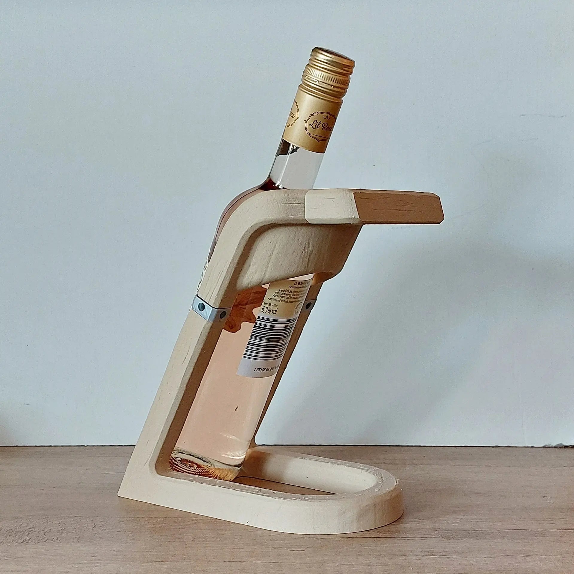 Weinflaschenhalter in Holzoptik aus 3D-Druck | Flaschenhalter mit Glashalter für 2 Weingläser | Geschenk & Deko megahobby
