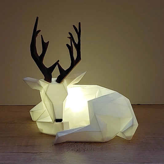 Hirsch aus 3D-Druck für LED-Licht | Weiß & braunes Geweih | Moderne Winter- & Wohnraumdeko | 19 cm megahobby