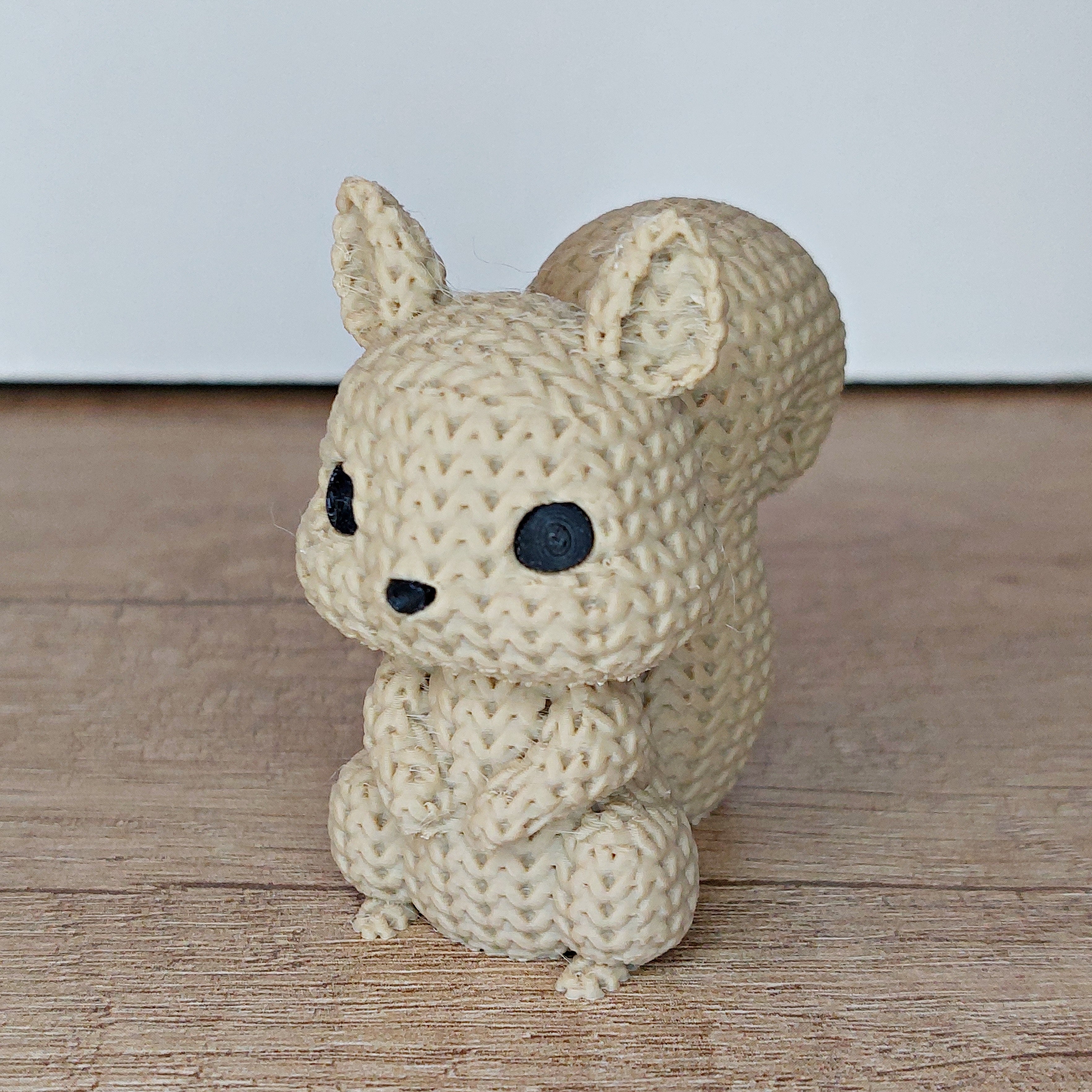 🐿️ Eichhörnchen im Strick-Look aus 3D-Druck – Niedliche Dekofigur mit gemütlicher Strickoptik