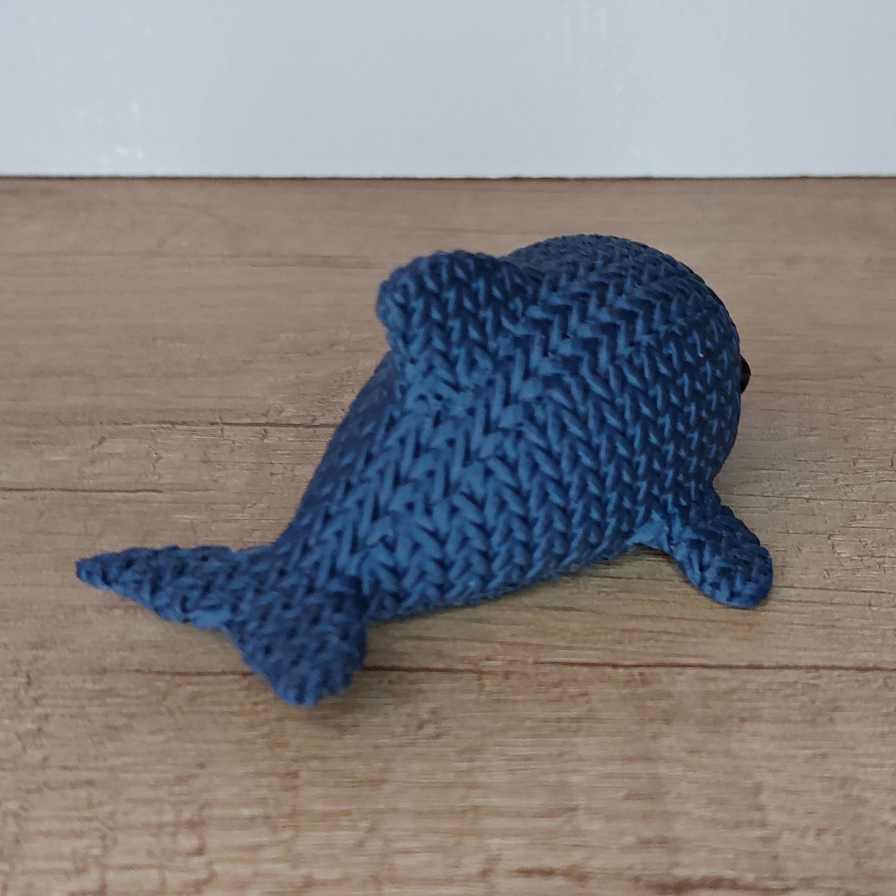 🐬 Delphin im Strick-Look aus 3D-Druck – Maritime Dekofigur mit einzigartiger Strickoptik