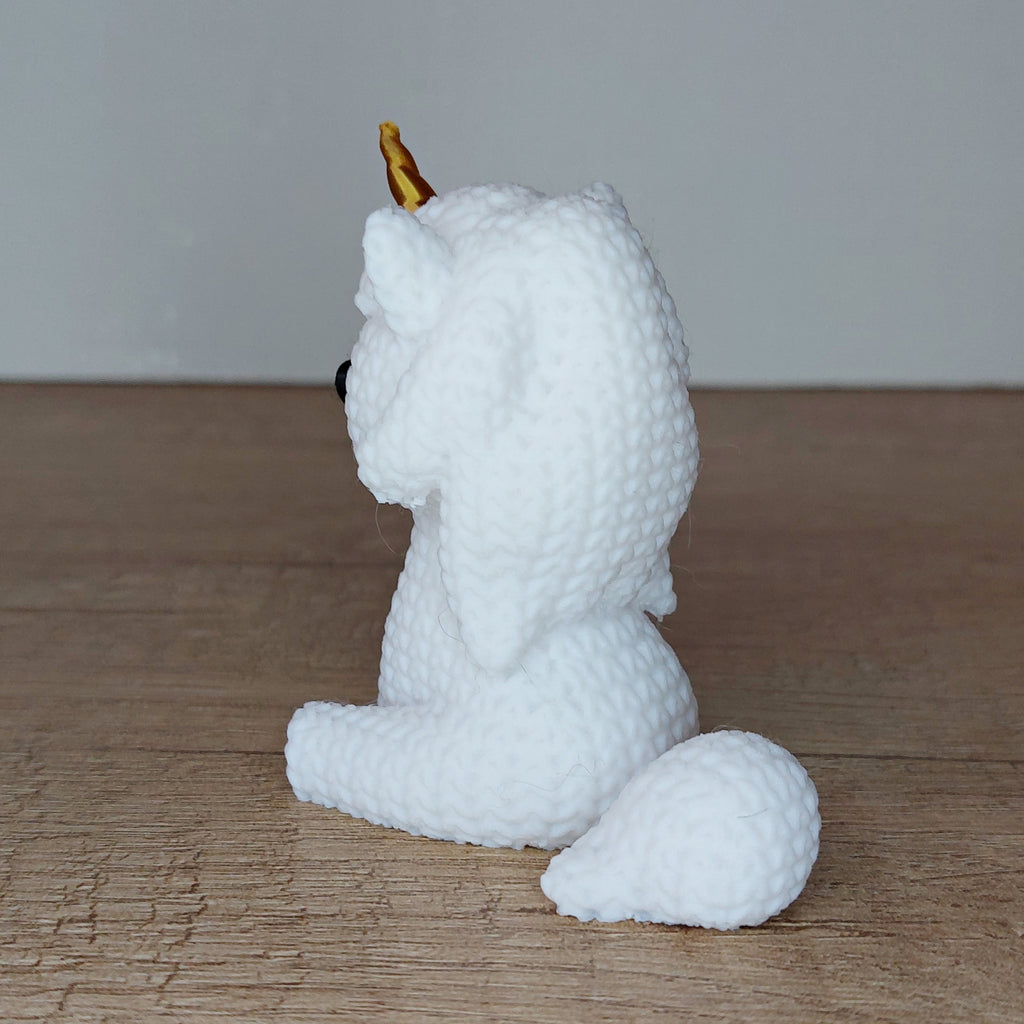 🦄 Sitzendes Einhorn im Strick-Look aus 3D-Druck – Zauberhafte Dekofigur für Einhorn-Fans