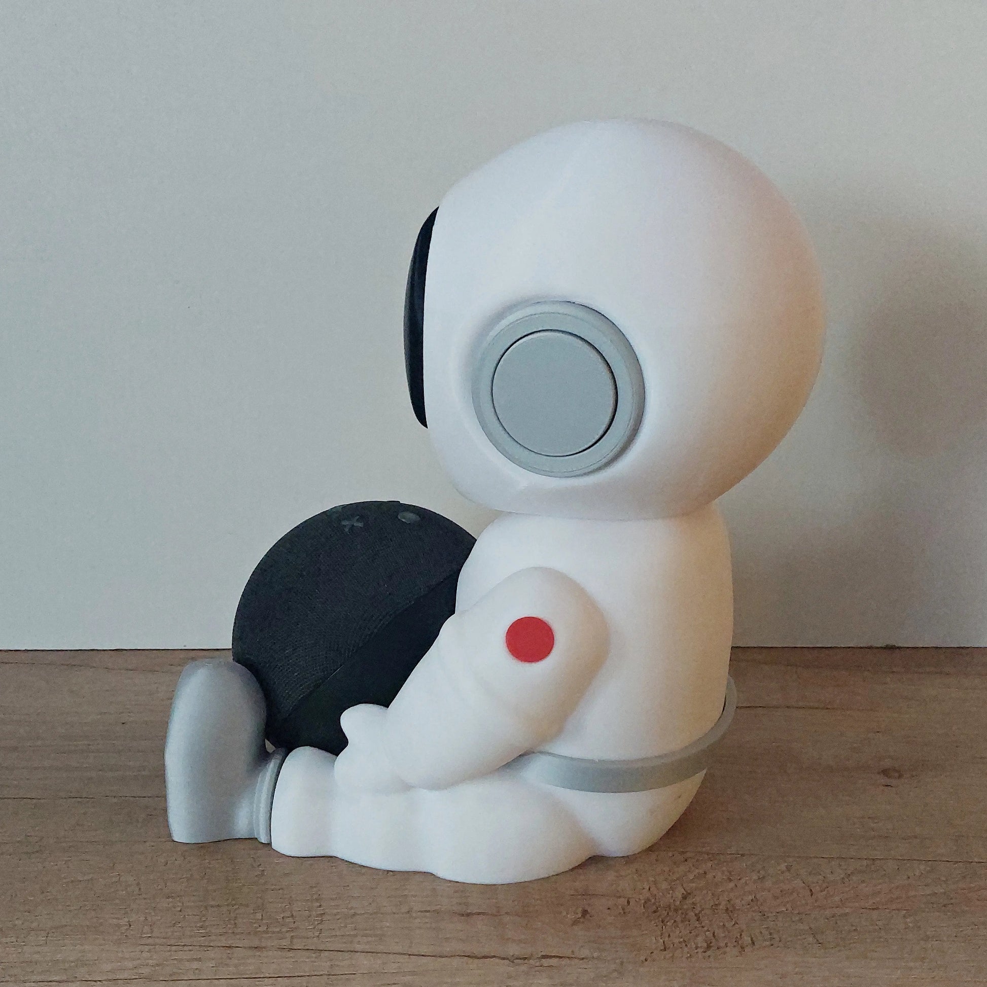 3D printed astronaut figurine with a black sphere, megahobby3dcreations design