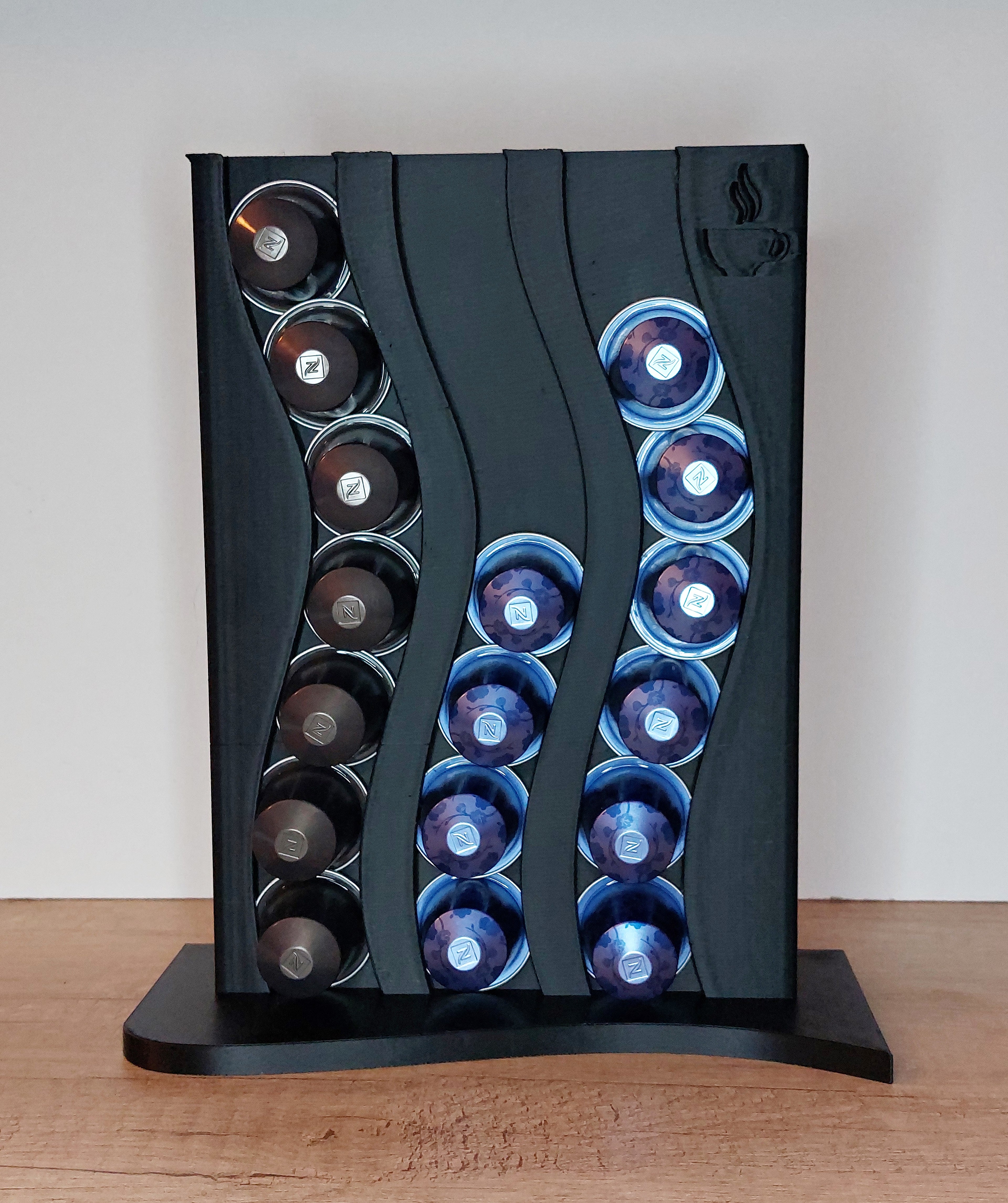 ☕ Nespresso® Kapselhalter im Wellendesign – 3D-gedruckter Kapselständer für 21 Kapseln