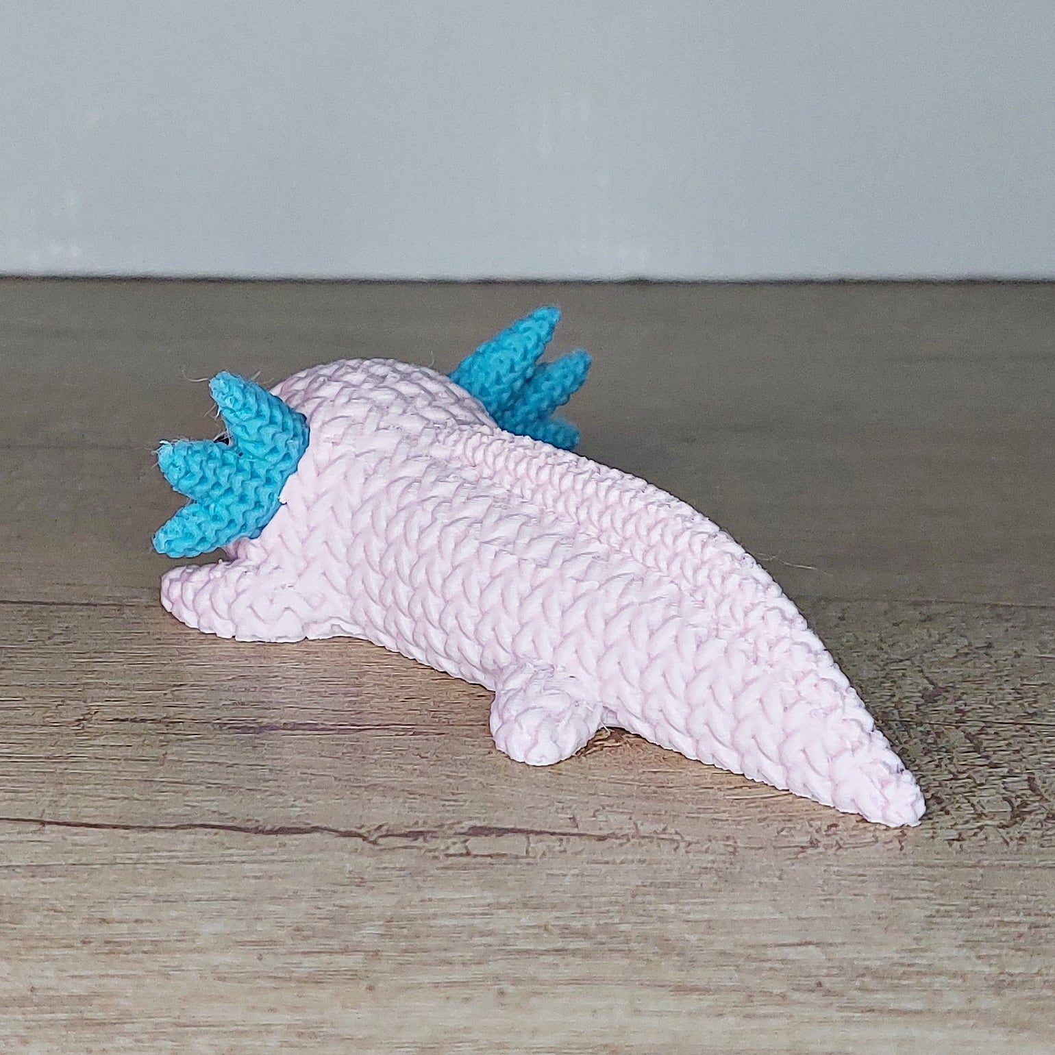 🩷 Axolotl im Strick-Look aus 3D-Druck – Niedliche Dekofigur mit einzigartiger Strickoptik