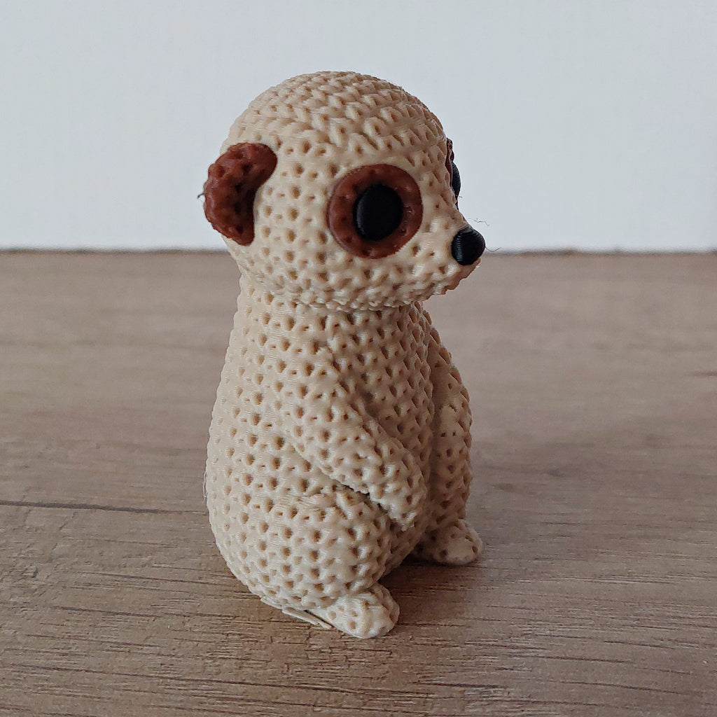 🦫 Erdmännchen im Strick-Look – Niedliche 3D-Druck Dekofigur in Hellbraun