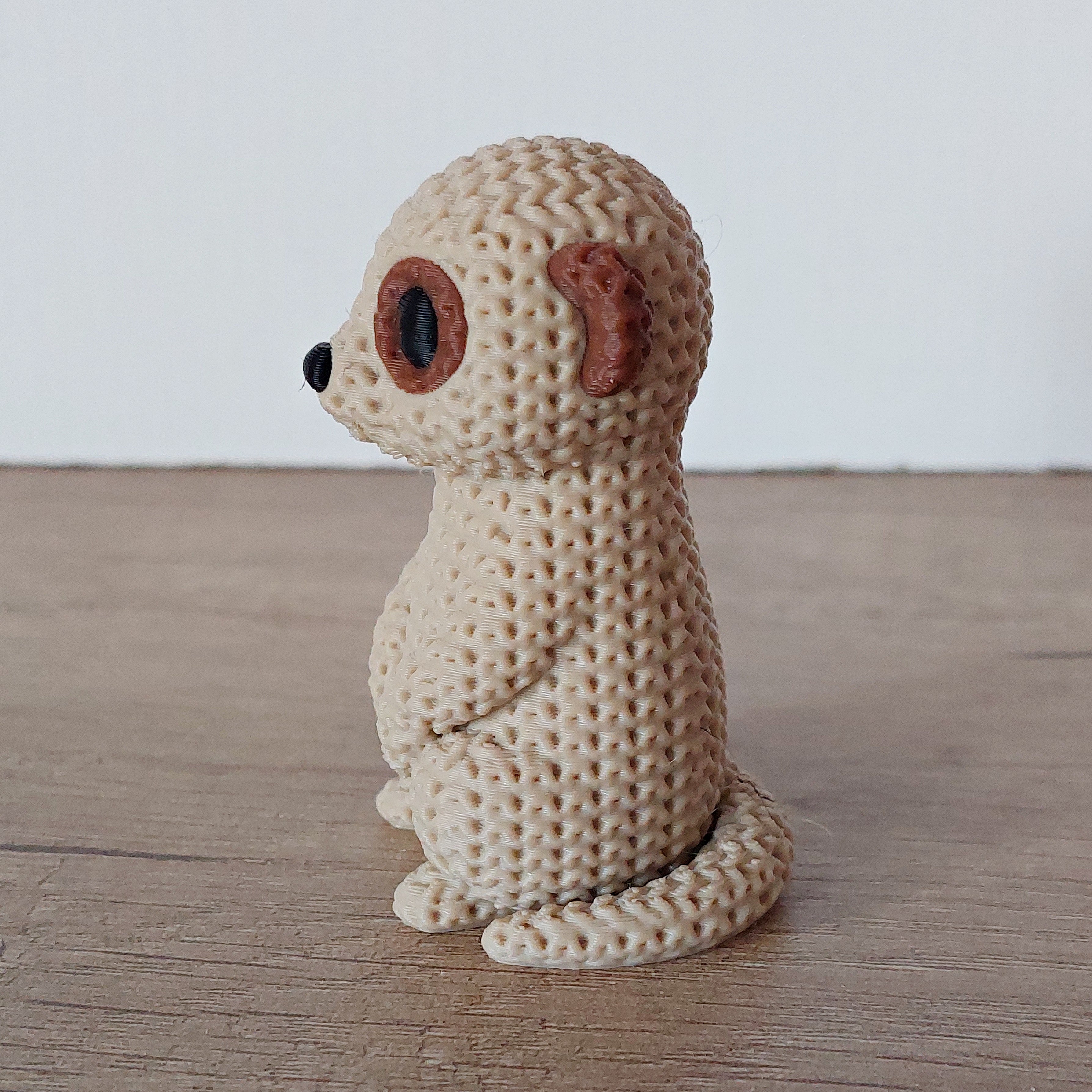 🦫 Erdmännchen im Strick-Look – Niedliche 3D-Druck Dekofigur in Hellbraun