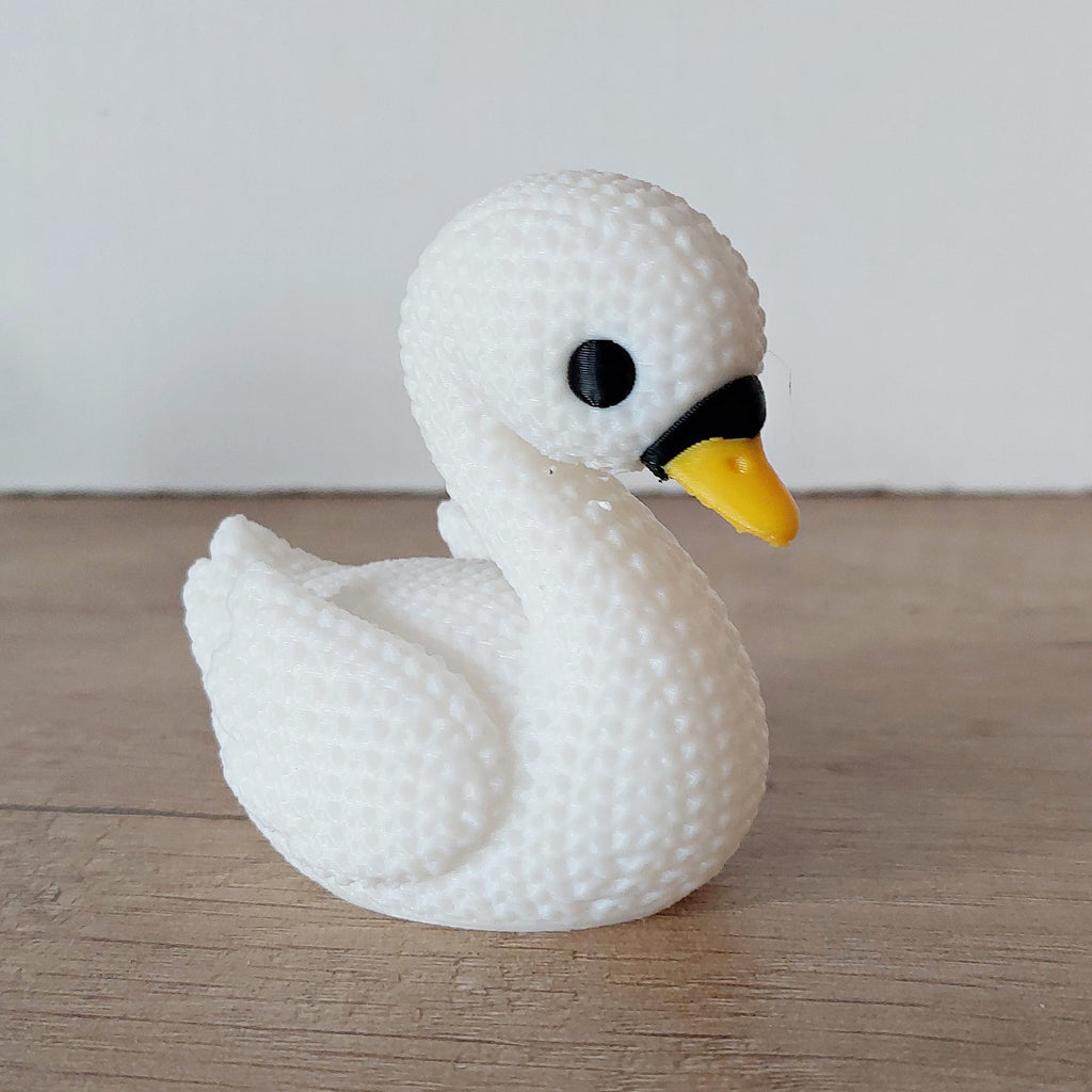 Niedlicher weißer Schwan aus hochwertigem 3D-Druck, ca. 6,5 × 6 cm groß, als elegante Dekofigur für Wohnzimmer, Schlafzimmer oder Büro.