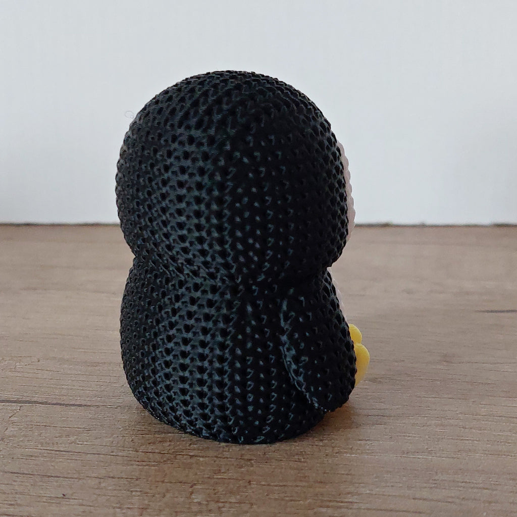 🐧 Pinguin im Strick-Look – Niedliche 3D-Druck Dekofigur für Tierliebhaber