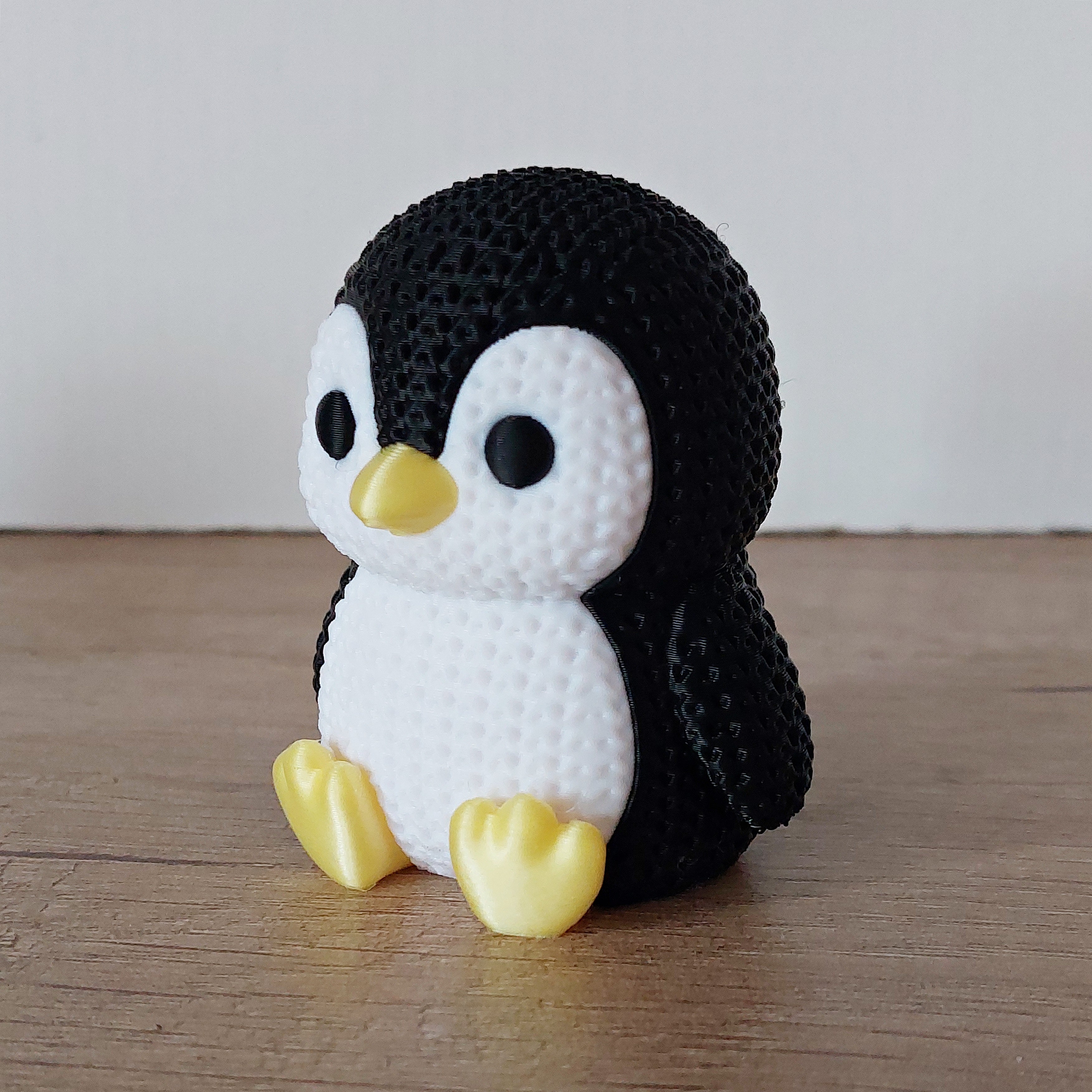 🐧 Pinguin im Strick-Look – Niedliche 3D-Druck Dekofigur für Tierliebhaber