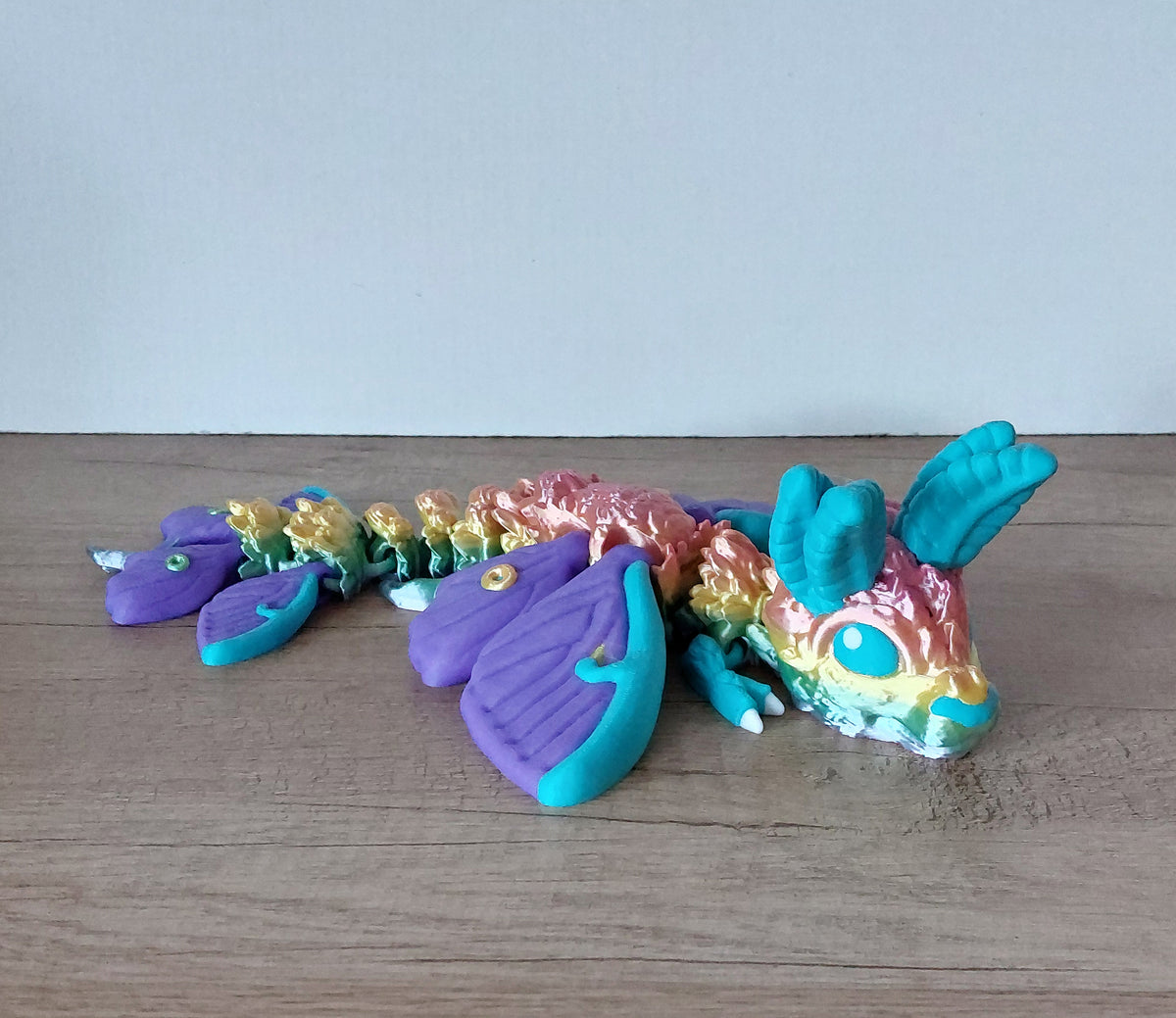 🐉🌙 Baby Lunar Moth Dragon – beweglicher Fantasy-Drache aus 3D-Druck