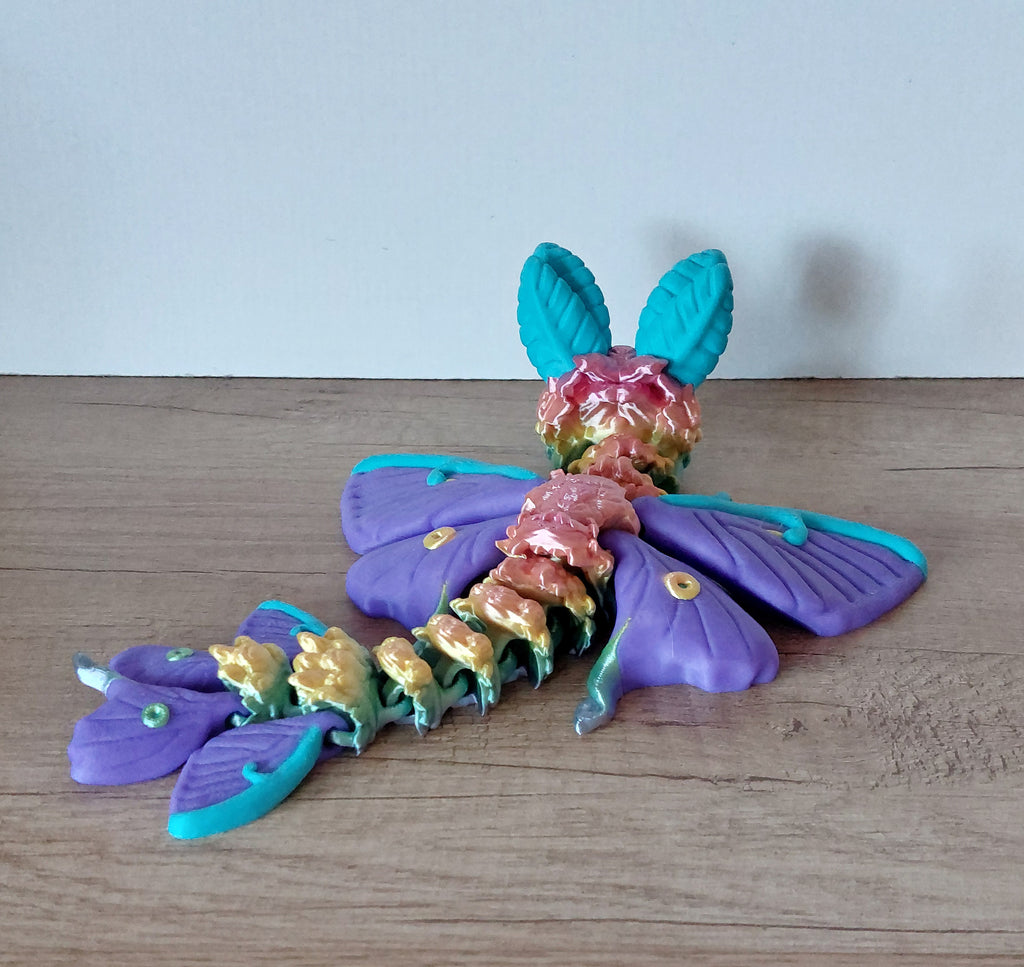 🐉🌙 Baby Lunar Moth Dragon – beweglicher Fantasy-Drache aus 3D-Druck