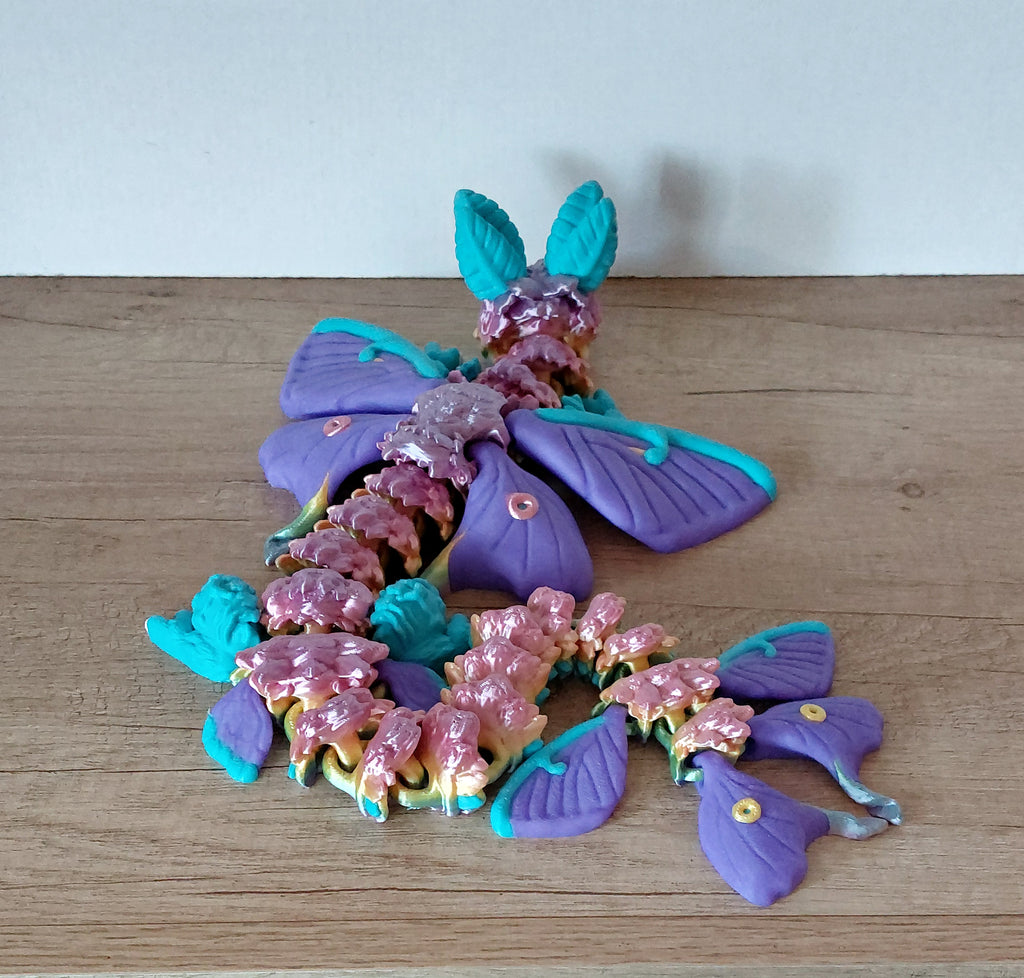 🐉 Lunar Moth Dragon – beweglicher 3D-Drache in Lila, Türkis & Regenbogen