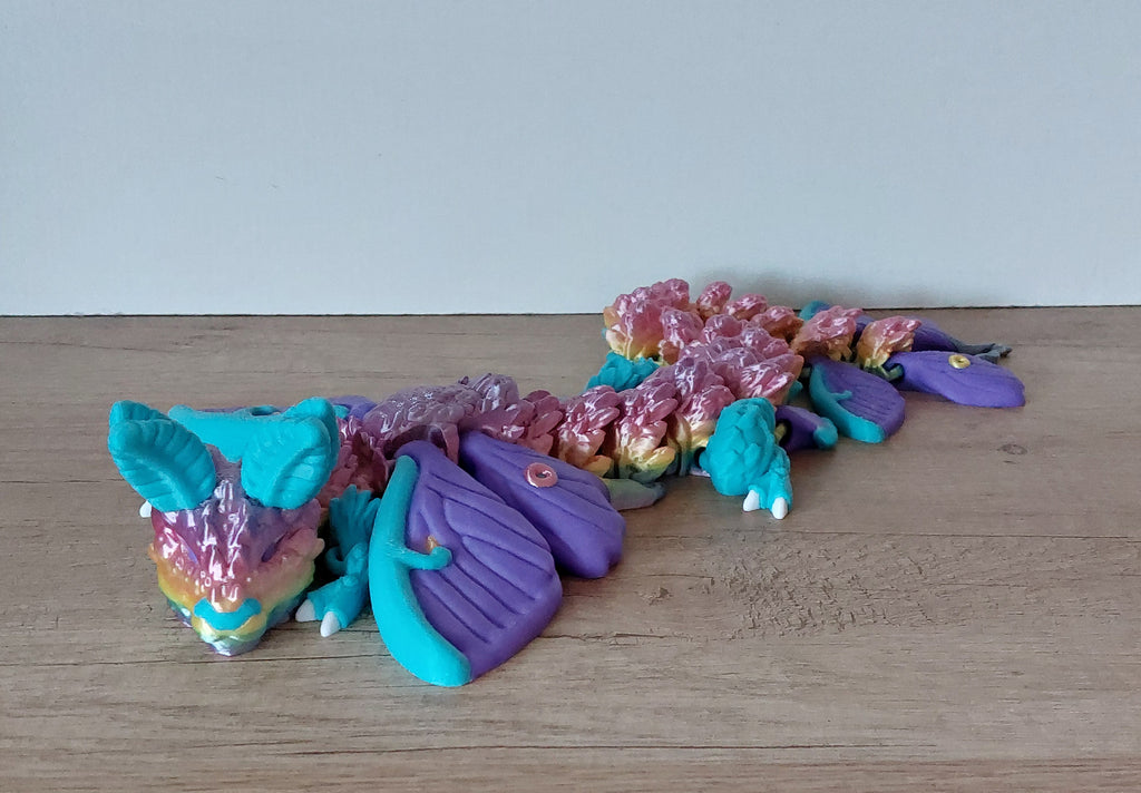 🐉 Lunar Moth Dragon – beweglicher 3D-Drache in Lila, Türkis & Regenbogen