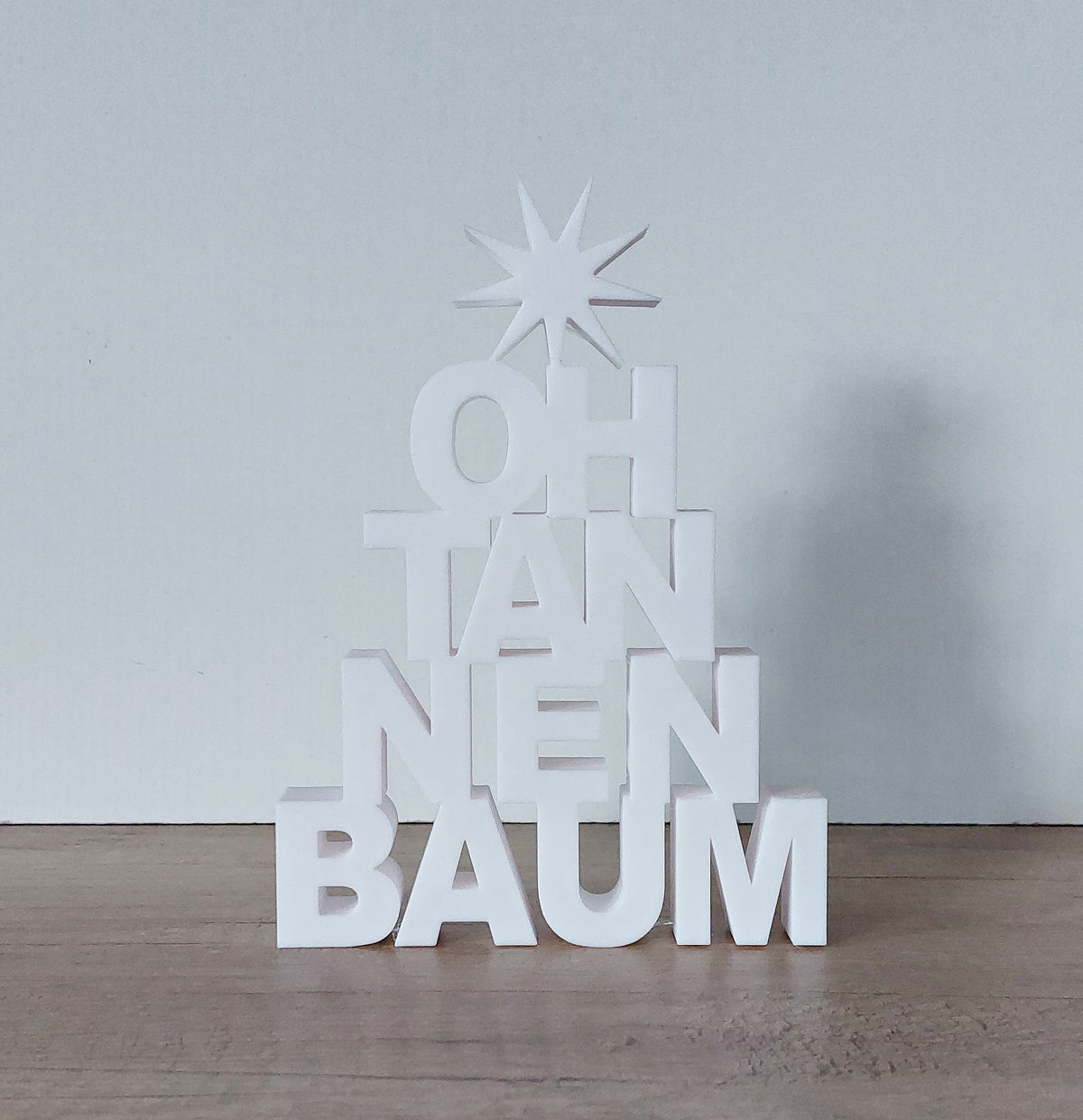 🎄 Moderner Weihnachts-Schriftzug „Oh Tannenbaum“ – stilvolle Weihnachtsdeko aus 3D-Druck