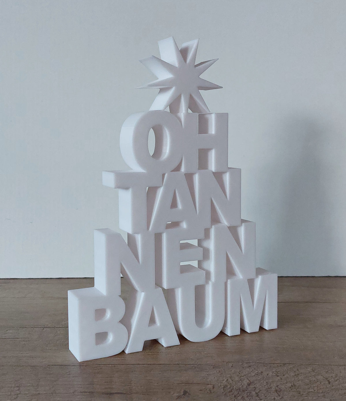 🎄 Moderner Weihnachts-Schriftzug „Oh Tannenbaum“ – stilvolle Weihnachtsdeko aus 3D-Druck
