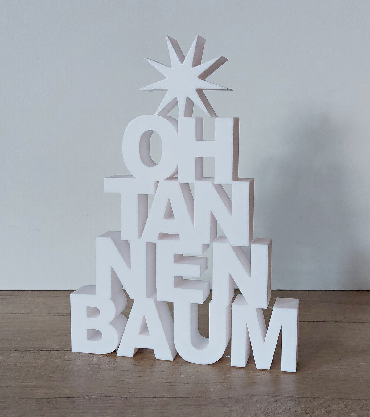 🎄 Moderner Weihnachts-Schriftzug „Oh Tannenbaum“ – stilvolle Weihnachtsdeko aus 3D-Druck
