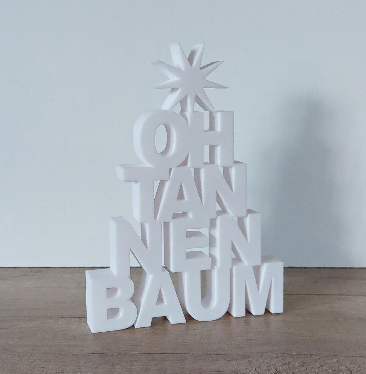 🎄 Moderner Weihnachts-Schriftzug „Oh Tannenbaum“ – stilvolle Weihnachtsdeko aus 3D-Druck