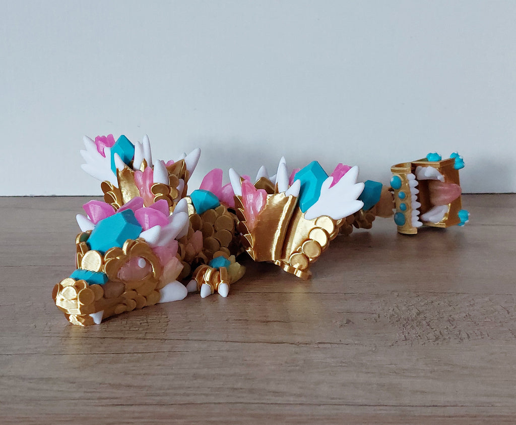 🐉 Baby Schatztruhen-Drache – 3D-Druck in Gold, Türkis & Transparent