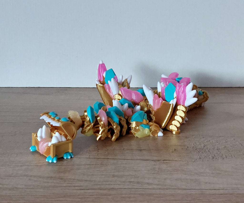 🐉 Baby Schatztruhen-Drache – 3D-Druck in Gold, Türkis & Transparent