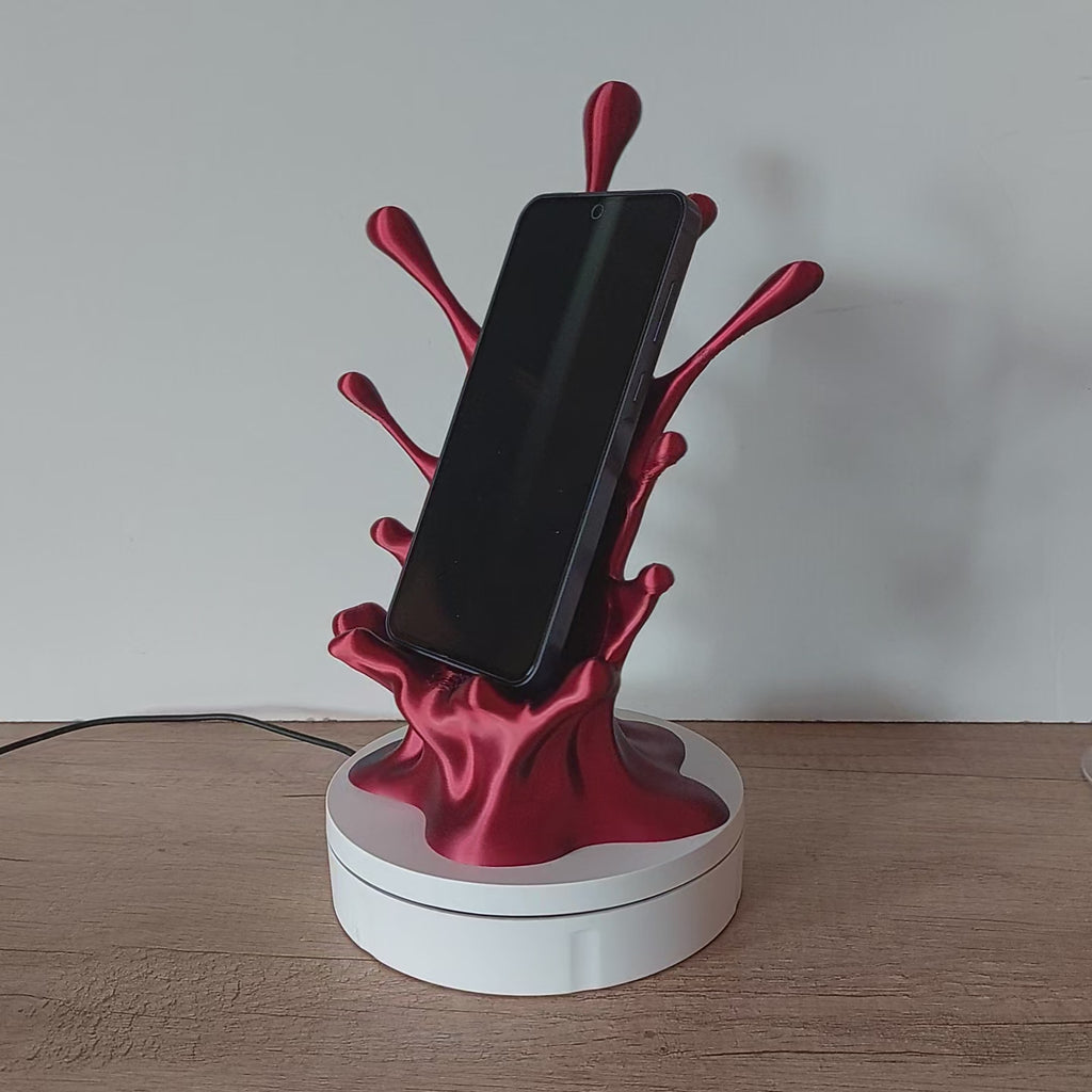 📱 Handyhalter „Splash“ mit Kabeldurchführung – Moderner Smartphone-Ständer aus 3D-Druck