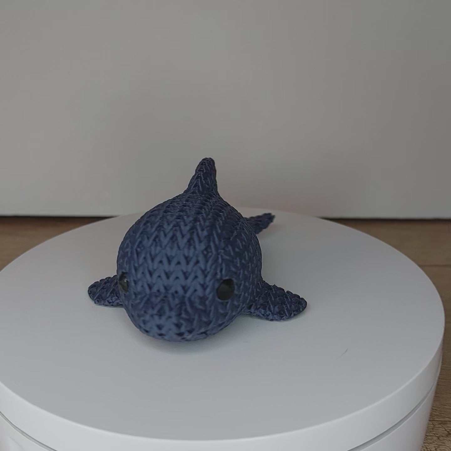 🐬 Delphin im Strick-Look aus 3D-Druck – Maritime Dekofigur mit einzigartiger Strickoptik
