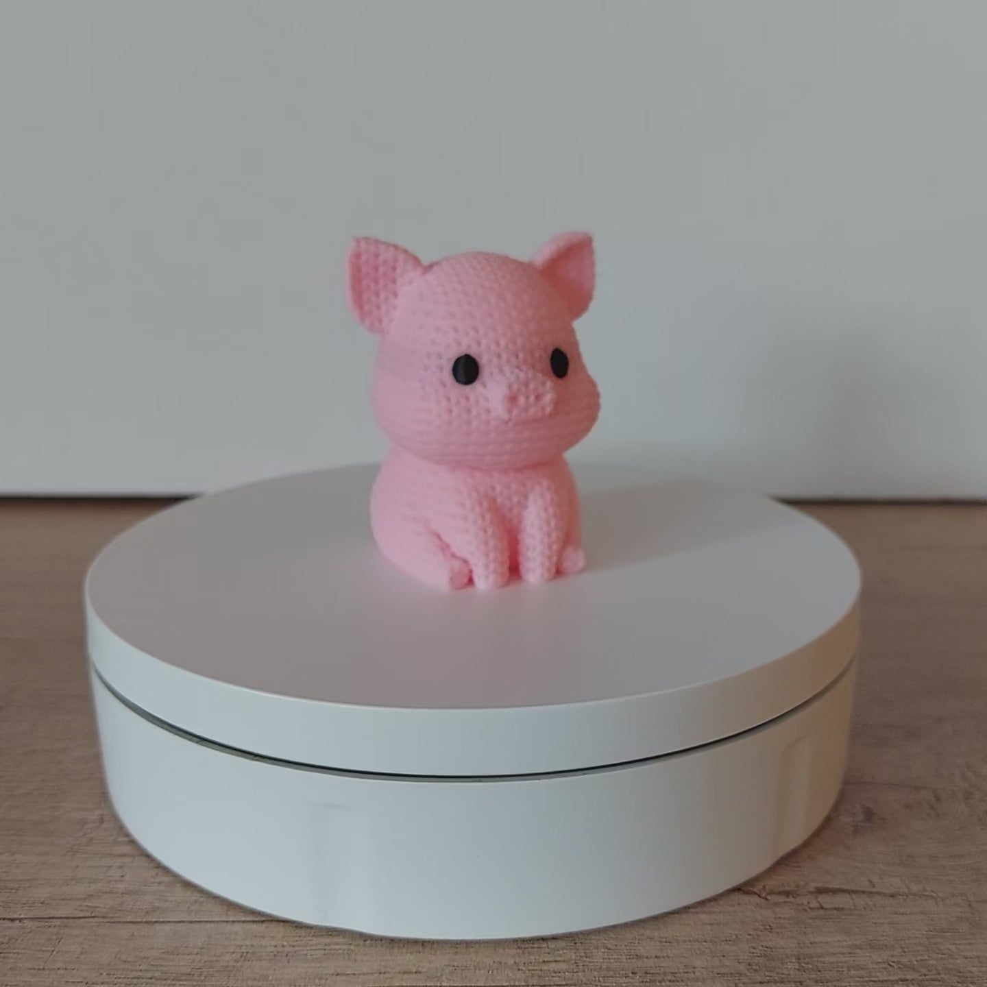 🐷 Schwein im Strick-Look aus 3D-Druck – Niedliche Dekofigur mit gemütlicher Strickoptik